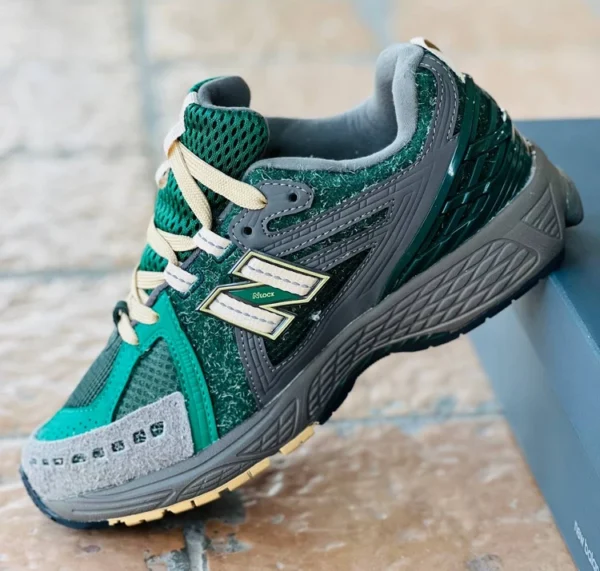 کتونی نیوبالانس 1906 _ مردانه سایز 40 الی 45 _ New Balance 1906